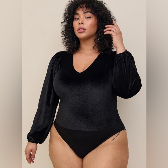 Torrid Black Velvet Velour Bodysuit Top Curvy Plus Size size 0X ^ 3 for $20 - Picture 3 of 6